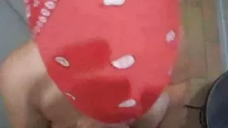 Przyjaciele zawsze przyjdą z pomocą w trójkącie MJM sex analny za darmo