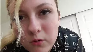 Seksowna blondynka analne mamuski w bezczelny czarny sex grupowy