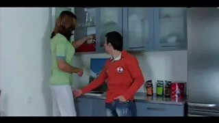 Na oczach związanego męża zdrada żony daje sex analny filmiki drugiemu
