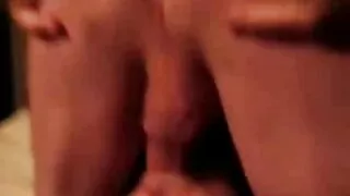 Seks analny z ostry sex analny dziewczyną tyłek przed kamerką