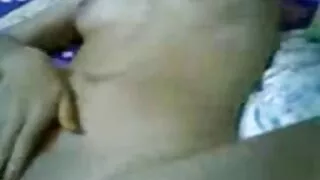 Ciemnowłosa dziewczyna zadowolona Murzyn człowiek z długim kutasem analne filmiki
