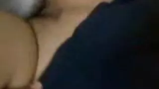 Facet w łóżku cieszył się w ostry anal filmiki trójkę